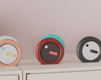 Modern Rotating Face Desk Clock • Minimalist Sculptural Timepiece • Contemporary Home & Office Decor • Handmade in Montreal