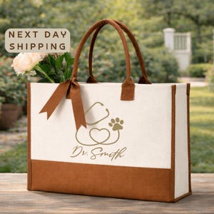 Personalized Vet Tote Bag, Veterinarian Gift, Custom Veterinary Doctor Bag, Pet Doctor Tote, Vet Tech Gift, Animal Lover Clinic Bag