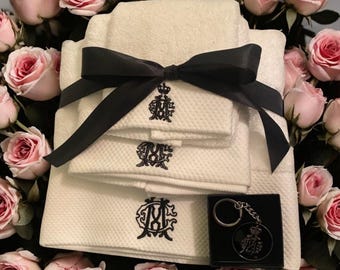 Conjunto de 3 toalhas Miss Crown com bordado, 100% algodão.