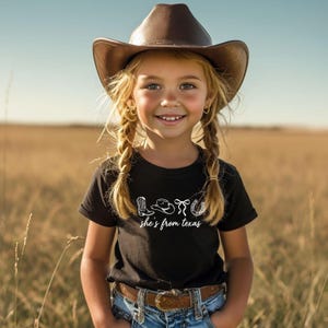 She's From Texas Kids Shirt, Western Girl T-Shirt, Texas Girl Shirt, Coquette Bow Shirt, Cute Texas Girl Toddler Tee, Cowgirl Sweatshirt bild 2