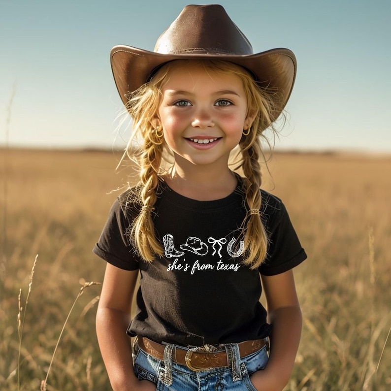 She's From Texas Kids Shirt, Western Girl T-Shirt, Texas Girl Shirt, Coquette Bow Shirt, Cute Texas Girl Toddler Tee, Cowgirl Sweatshirt bild 2