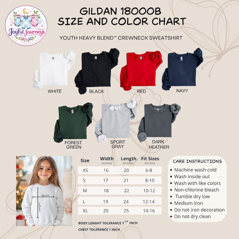 Puede incluir: Una tabla de tallas y colores para sudaderas de cuello redondo para j&oacute;venes. La tabla muestra varios colores: blanco, negro, rojo, azul marino, verde bosque, gris deportivo y gris oscuro. La tabla tambi&eacute;n incluye talla, ancho, largo y tallas de ajuste, junto con instrucciones de cuidado.