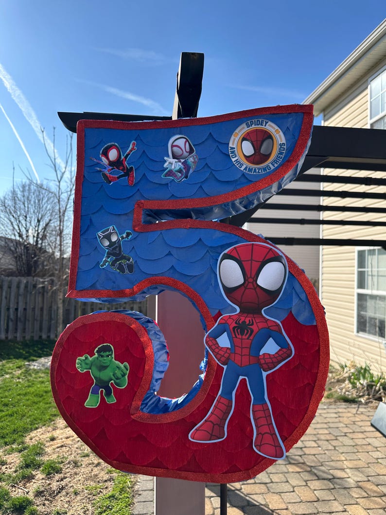 Spiderman Pinata Number - Personalized Number Piñatas afbeelding 10