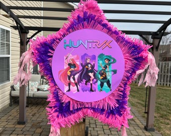 Piñata de Cazadores de Demonios 20x18 Hecha a mano: Piñata Huntrix