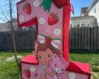 Pinata sablée aux fraises pour bébé faite main - Pinatas premier anniversaire