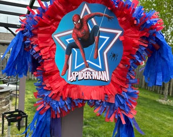 Piñata de Spiderman hecha a mano: Piñatas personalizadas de estrellas