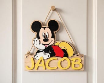 Letrero de madera personalizado de Mickey Mouse, colgador de puerta personalizado de Mickey, decoración de habitación de Mickey, placa de pared para guardería inspirada en Disneyland.