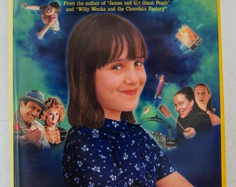 Matilda VHS 1996 Roald Dahl Yellow Clamshell Danny DeVito Vintage 90s Family Movie