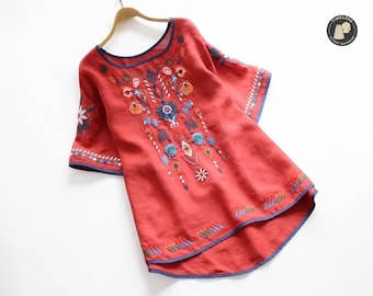 Blusa de algodón y lino con bordado floral / Top estilo bohemio de manga corta