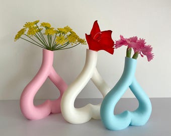 Minimalist Heart Vase for Fresh & Dried Flowers | Romantic Home Decor