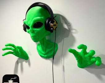 Alien Xenomorph Gaming Headset & Controller Wall Mount Holder
