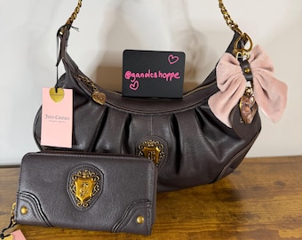 Nowy zestaw portfeli z torbą na ramię typu hobo Juicy Couture Romance w kolorze czekoladowo-brązowym i różowym