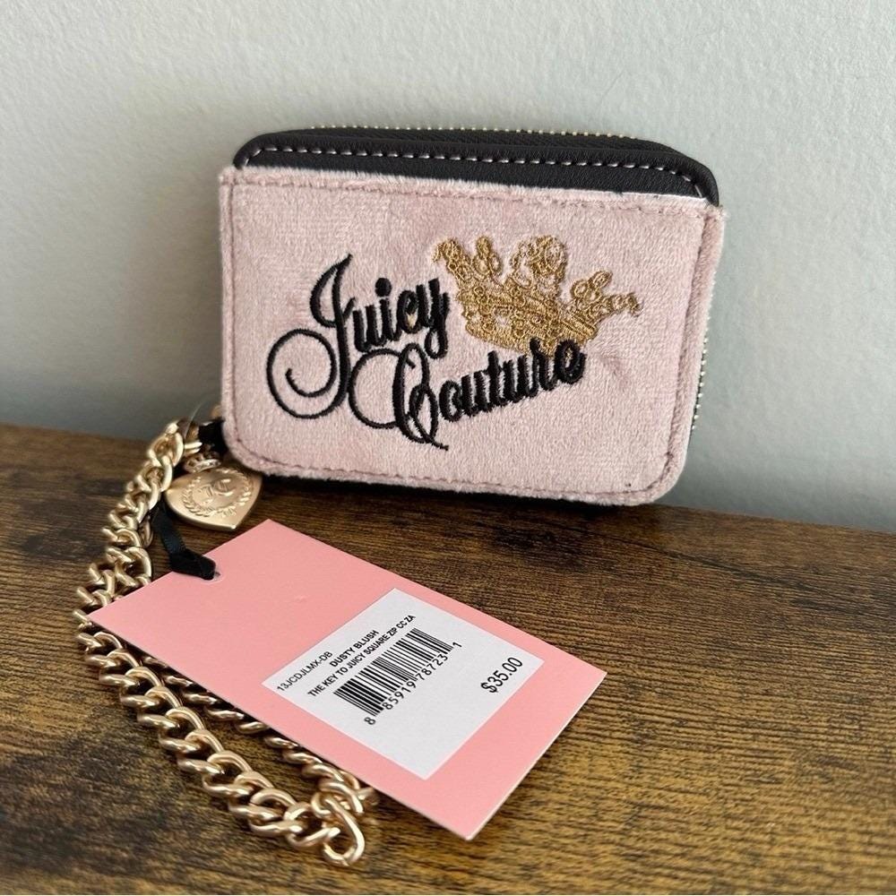 未使用JuicyCoutureジューシークチュール★クラッチバッグ★チャーム付 New Juicy Couture Key to Juicy Blush Pink Brown Pouch Wallet