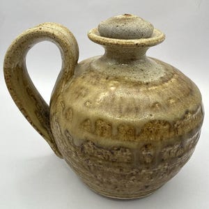 Jarra de cerámica Appalachian Studio Pottery con lámpara de aceite, gres con esmalte de goteo, hecha a mano, rústica.