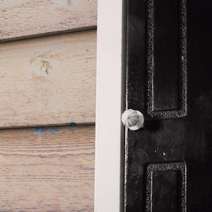 Pomo de puerta con mortaja de flores, reproducción en miniatura de la época victoriana, escala 1:12