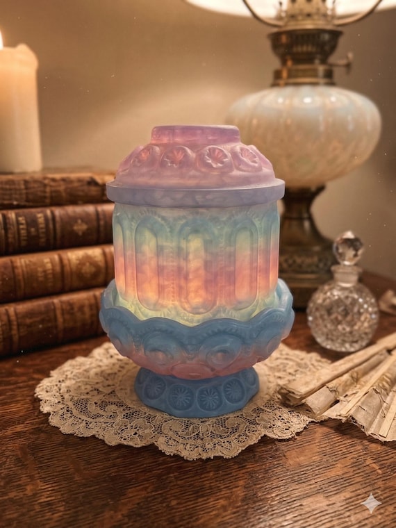 3D Printed Moon Star Fairy Lamp Replica | Vintage Style Nightlight, Romantasy Decor (7" tall)