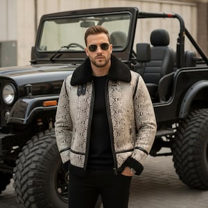 Giacca da aviatore B3 RAF da uomo, realizzata a mano in pelle di serpente e pitone, con pelliccia