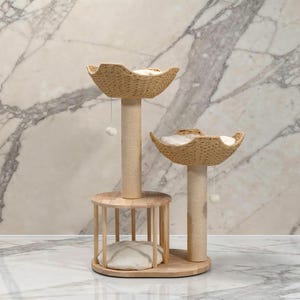 Könnte beinhalten: Rustikales Holzschild mit dem Text "Welcome to our home" in weißer Schrift. Das Schild hat eine Used-Optik und ein schlichtes, einladendes Design, perfekt für die Dekoration im Eingangsbereich.