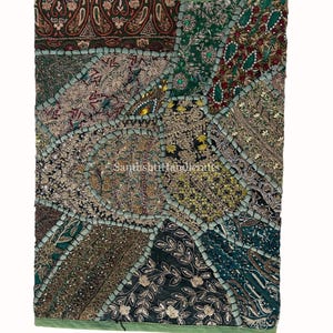 インド風パッチワーク・ザルドージ刺繍テーブルランナー：インド風ボヘミアン風タペストリー（57インチ×19インチ）