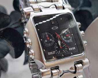 A Minute Machine-style chronograph: a square case in black steel a bold symbol of the era