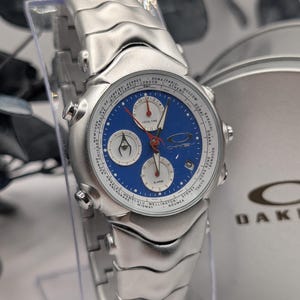 Vintage Oakley World Timer Watch Blue Dial GMT Alarm Rare Futuristic Design