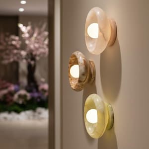 Naturalna lampa ścienna z marmuru jadeitowego, luksusowy kinkiet kamienny, nowoczesne minimalistyczne oświetlenie, ciepła oprawa LED
