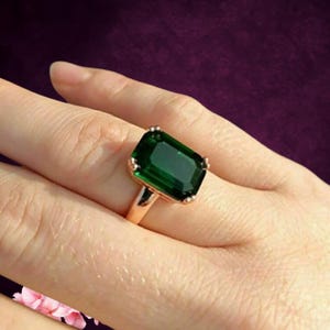 Emerald Cut Green Emerald Ring, Vintage Rose Gold Solitaire Ring for Her, Art Deco Statement Cocktail Ring, Large Gemstone Anniversary Gift