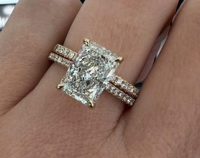 4 CT Radiant Cut Moissanite Diamond Engagement Ring , Solitare Diamond With Pave Wedding Band, Bridal Ring Set, Anniversary Gift For Her