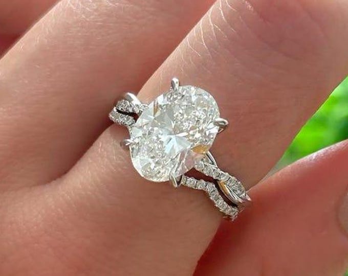4 Carat Oval Moissanite Engagement Ring and Wedding Band Wedding Ring Set For Women in 14K Solid Gold, Available White Gold and Rose Gold