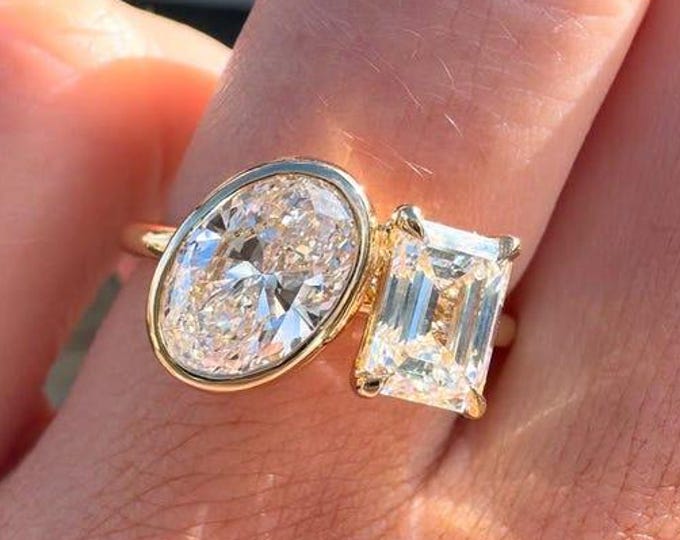 2 Carat Total Emerald & Oval Pair Diamond Ring | Toi Et Moi | Moissanite Diamond | Anniversary Ring | Engagement Ring | Wedding ring for her