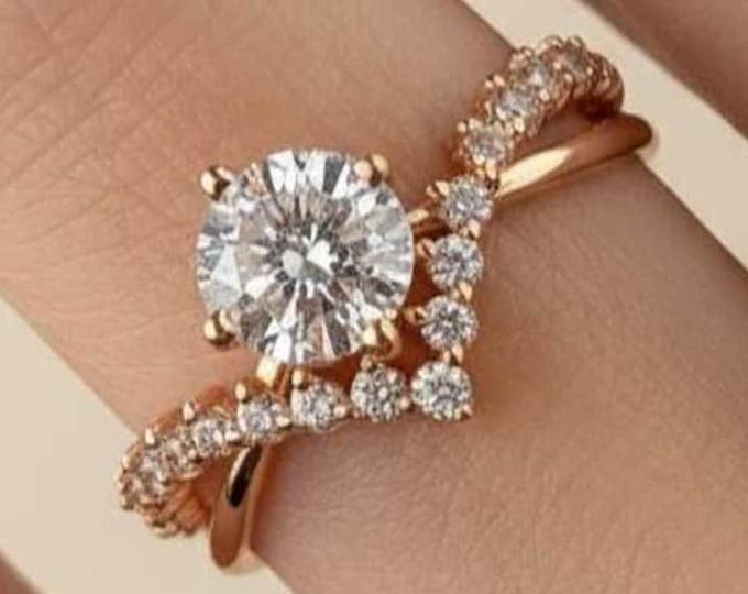 2 CT Moissanite Diamond Engagement Ring Exclusive Rose Gold • Classic Round Solitaire with Sparkling Pavé V-Band • Premium Wedding Ring Set