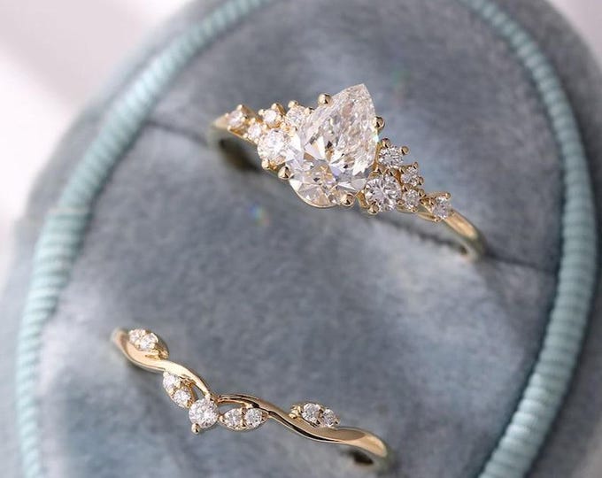 3 CT Pear cut Moissanite Engagement Ring set Unique Yellow gold Moissanite / Diamonds Bridal Ring Curved Wedding Promise Ring Gifts