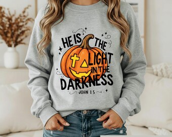 Christliches Halloween-Shirt, Jesus-Licht in der Dunkelheit-T-Shirt, Glaubens-Kürbis-Bibelvers-T-Shirt