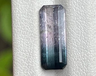 2,70 kt | Zeldzame tweekleurige toermalijn – Afghanistan – natuurlijke losse edelsteen Gfit