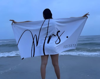 Mr. and Mrs. Beach Towels, Personalized Beach Towel, Newlywed Gift, Groom Gift, Honeymoon, Bachelorette Trip, Bridal Shower Gift