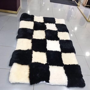 Luxury Black White Checkerboard Rug – Plush Faux Fur Patchwork Carpet, Modern Home Decor Rug