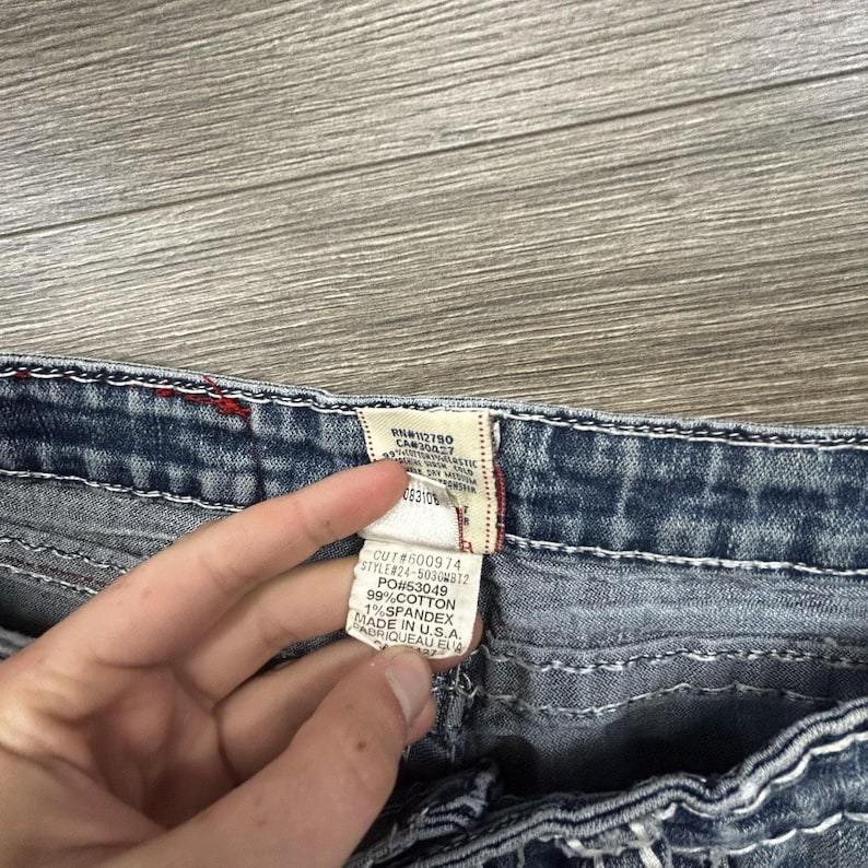 True Religion Jeans Womens 28x31 Joey Super T Low Rise Bootcut Straight Made USA image 8