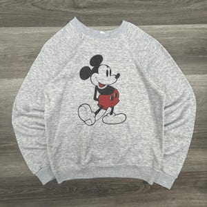 Moletom raglan cinza vintage dos anos 80 da Disney Casuals com Mickey Mouse, masculino, tamanho médio, EUA. imagem 1
