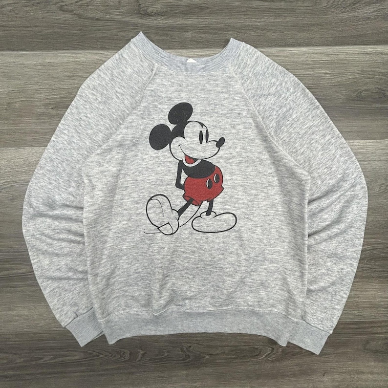 Moletom raglan cinza vintage dos anos 80 da Disney Casuals com Mickey Mouse, masculino, tamanho médio, EUA. imagem 1