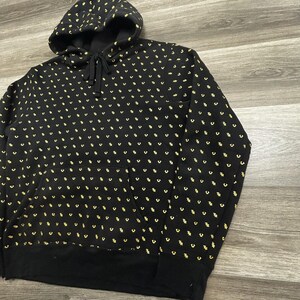 True Religion Hoodie Mens Large Black Fleece All Over Print Horseshoe Logo Y2K image 4