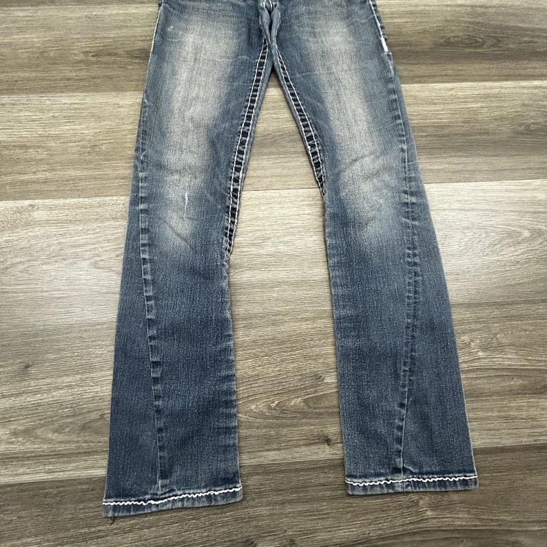True Religion Jeans Womens 28x31 Joey Super T Low Rise Bootcut Straight Made USA image 4