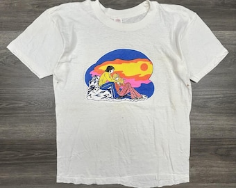 True Vintage 70s Shirt Mens Fits Small Retro Psychedelic Couple Sunset Thin RARE