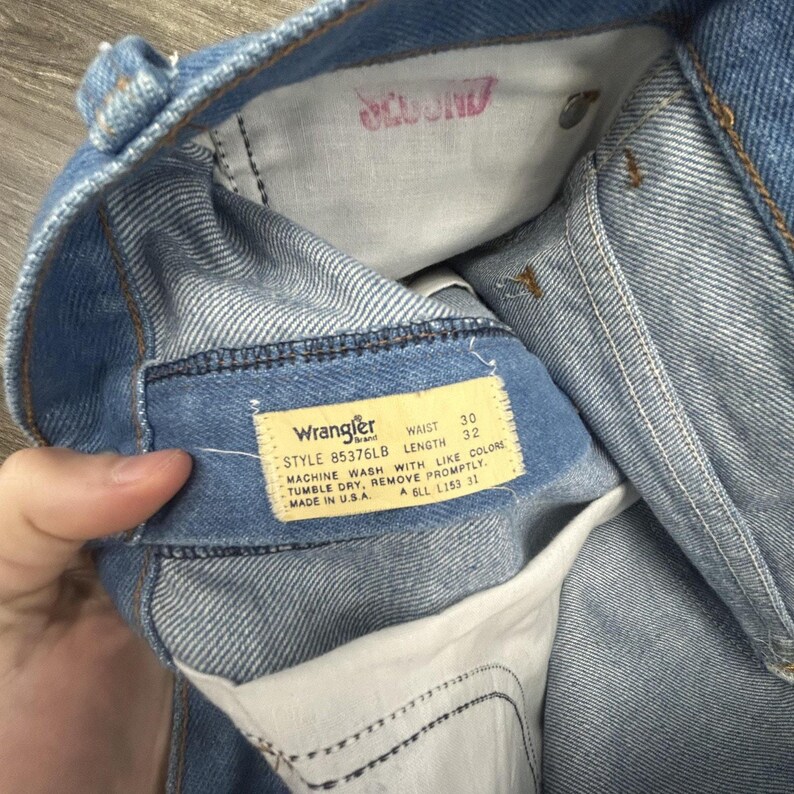Vintage Wrangler-jeans uit de jaren 70 past 30 x 29 blauw denim met rechte pijpen gemaakt in de VS afbeelding 9