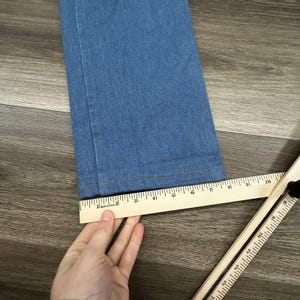 Vintage Wrangler-jeans uit de jaren 70 past 30 x 29 blauw denim met rechte pijpen gemaakt in de VS afbeelding 12