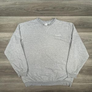 Sudadera vintage Carhartt para hombre, grande, gris, cuello redondo, logotipo bordado imagen 2