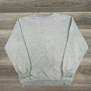 Sudadera vintage Carhartt para hombre, grande, gris, cuello redondo, logotipo bordado imagen 3