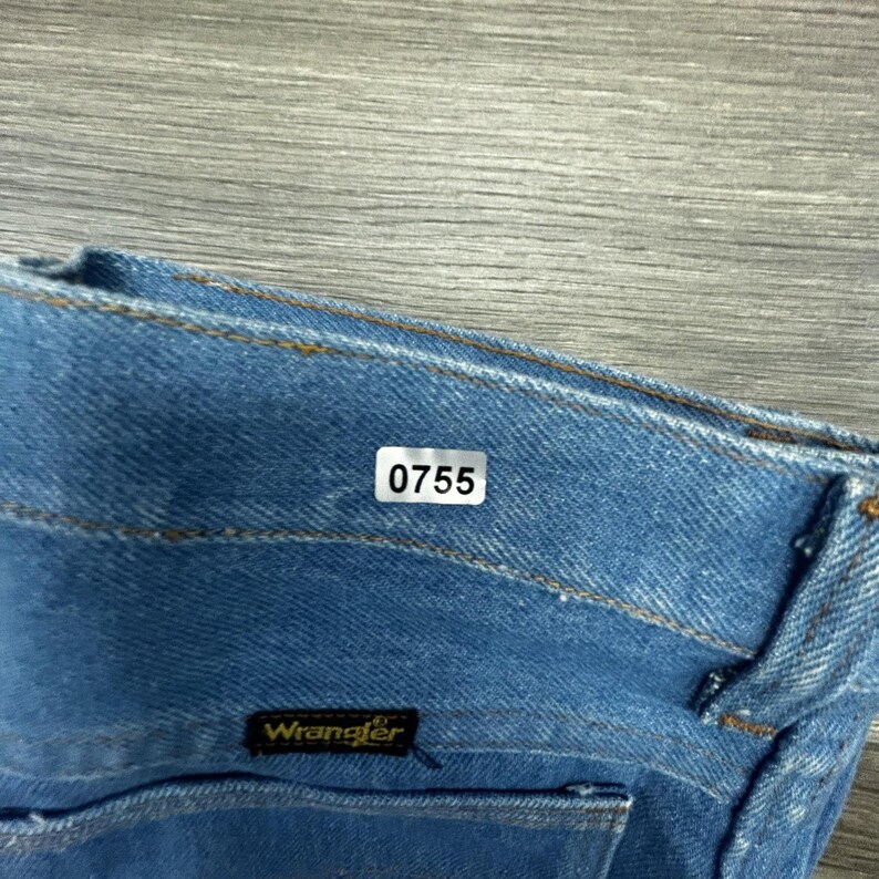 Vintage Wrangler-jeans uit de jaren 70 past 30 x 29 blauw denim met rechte pijpen gemaakt in de VS afbeelding 13