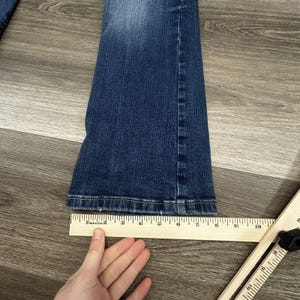 Wrangler Bootcut Jeans Damen 3 Blau Mittlere Waschung Low Rise Denim Taschen Y2K Bild 12