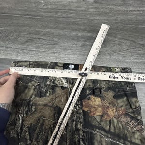 Pantalones de camuflaje vintage Mossy Oak para hombre, talla 36x32, color marrón, holgados, estilo skater Realtree, pierna ancha, estilo Y2K imagen 6