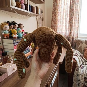 Virkmönster för Rocky, virkmönster för Alien Rock Buddy, amigurumi Alien Friend plyschdocka i PDF-format, handledning för Rook Alien Space Creature